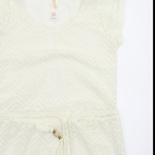 Ocean Club Womens White   Mini  Size 8