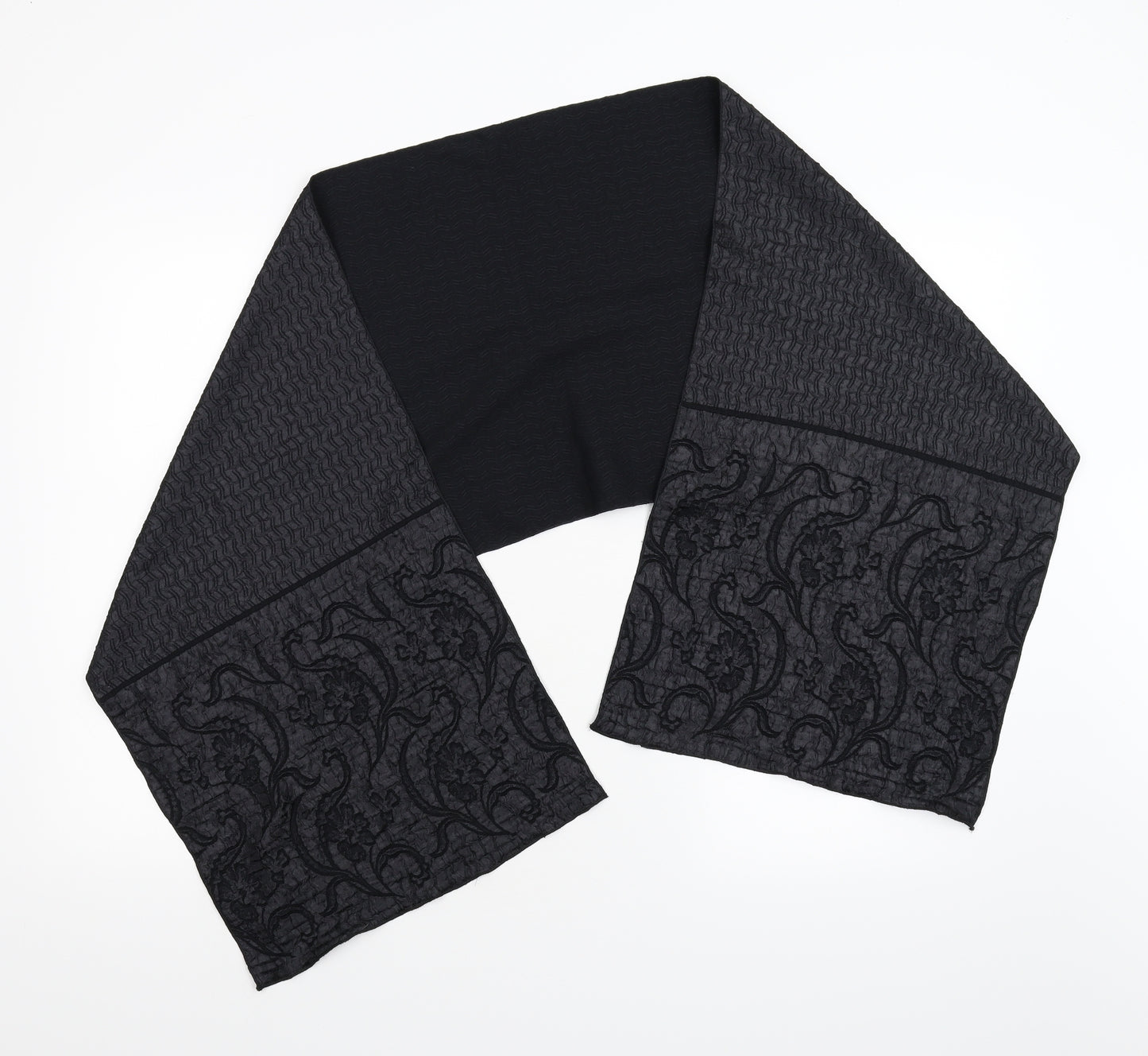 Preworn Womens Black Floral   Scarf