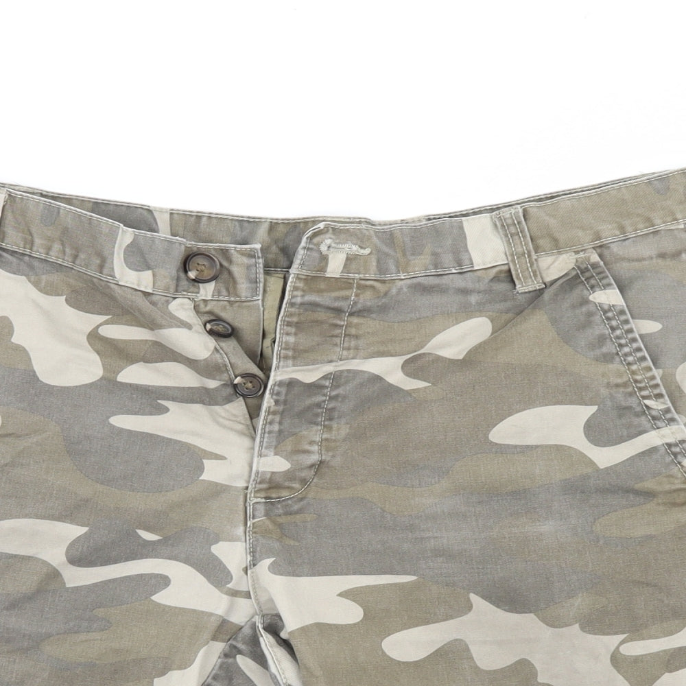 Cedar Wood State Mens Multicoloured Camouflage Denim Chino Shorts Size 32