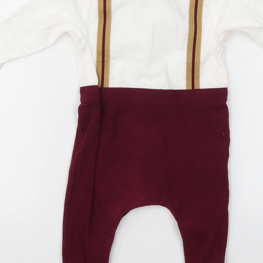 mamas & papas Boys Red   Babygrow One-Piece Size 9-12 Months
