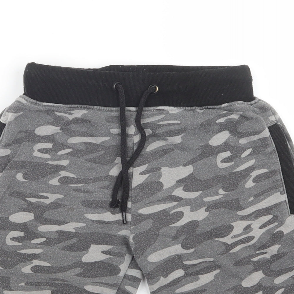 Primark Boys Grey Camouflage  Cargo Shorts Size 10-11 Years