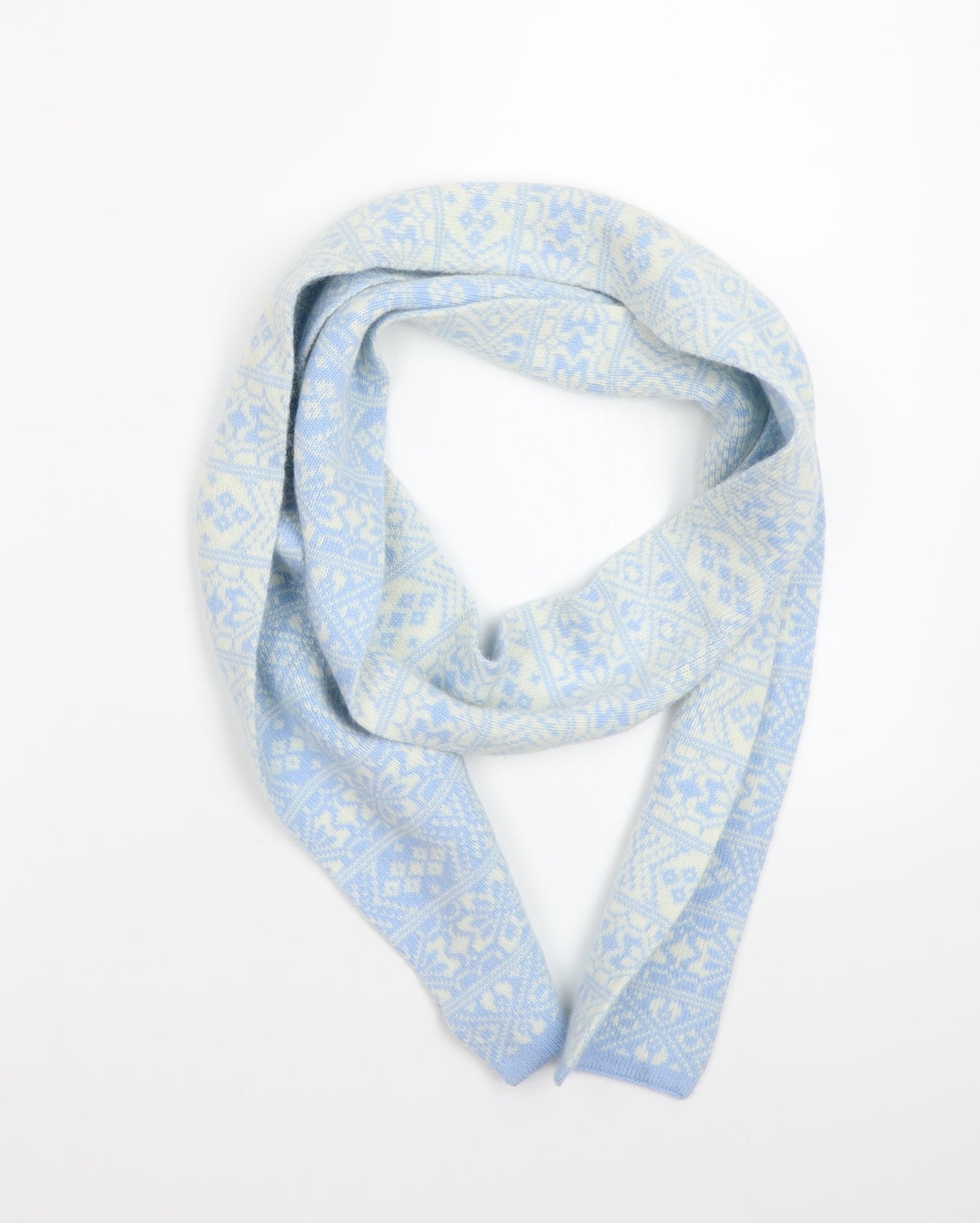 Preworn Womens White Geometric   Scarf
