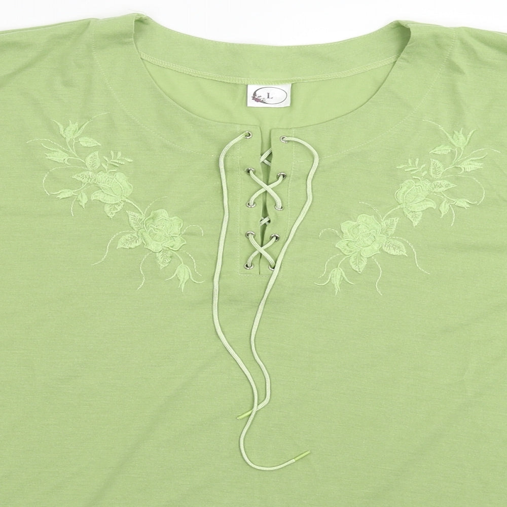 Preworn Womens Green Floral  Basic T-Shirt Size L