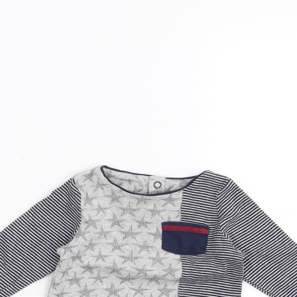 mamas & papas Baby Grey Striped  Basic T-Shirt Size 0-3 Months