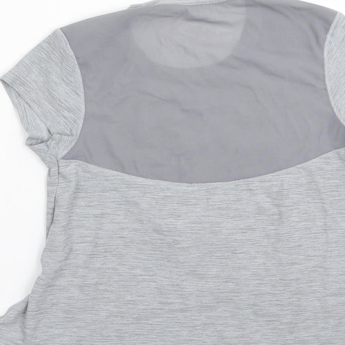 Preworn Girls Grey   Basic T-Shirt Size 6-7 Years