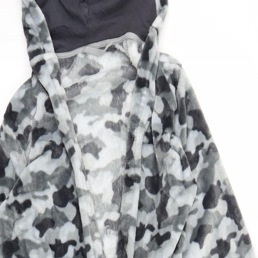 Marks and Spencer Boys Grey Camouflage   Robe Size 10-11 Years