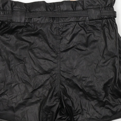 Prettylitlething Womens Black Colourblock  Bermuda Shorts Size 12