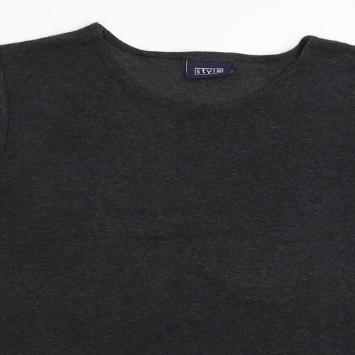 Style Womens Grey   Basic T-Shirt Size 10