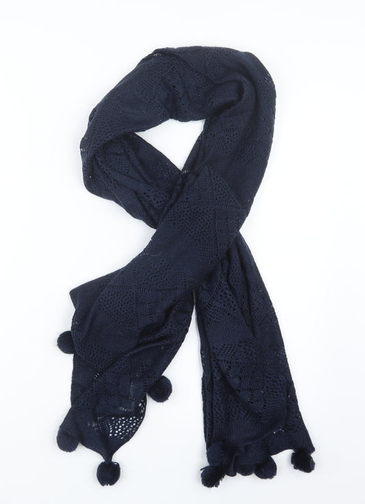 Front view of Preworn women’s blue knit scarf