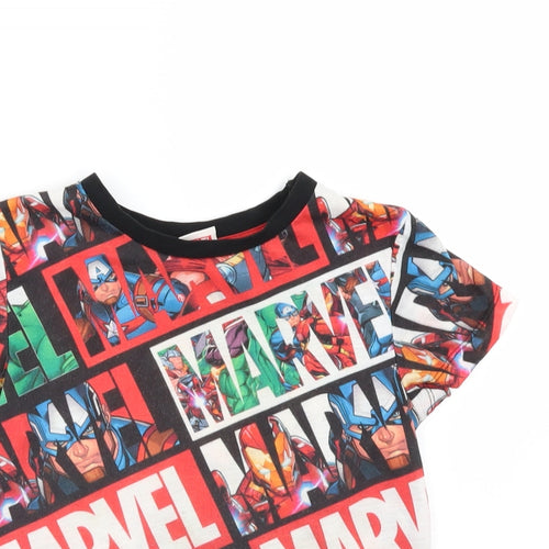 Marvel Boys    Basic T-Shirt Size 6 Years  - Avengers