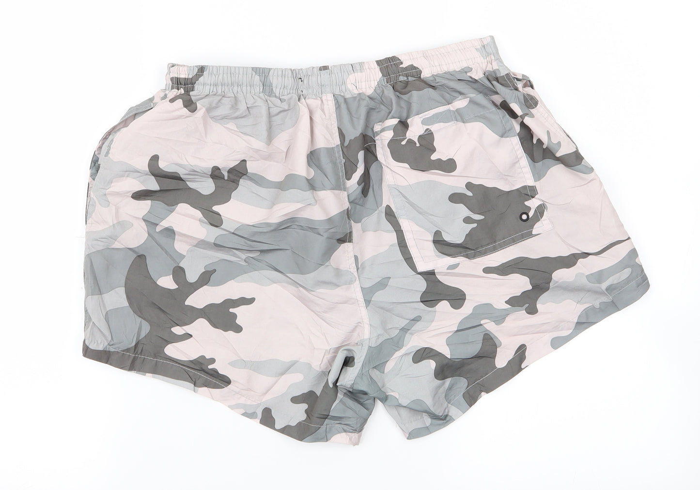 bave soul Mens Pink Camouflage  Bermuda Shorts Size M