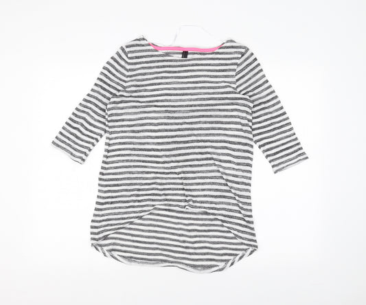 Front view of Vero Moda women’s white striped basic t-shirt, size S
