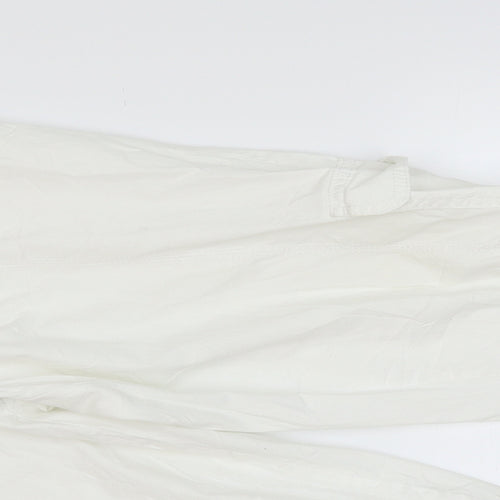 Preworn Womens White   Capri Trousers Size L L20.5 in