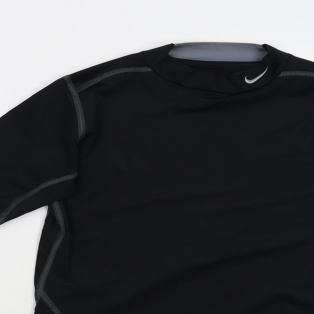 Nike Boys Black   Basic T-Shirt Size 13-14 Years