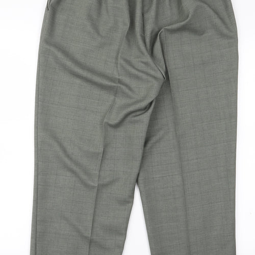 BM Womens Green   Trousers  Size 14 L23 in