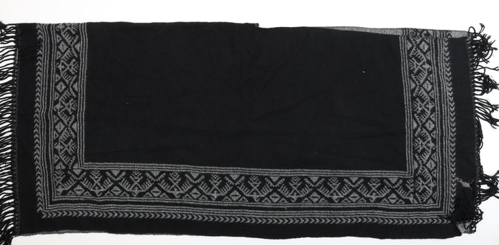 Preworn Womens Black Argyle/Diamond   Shawl/Wrap