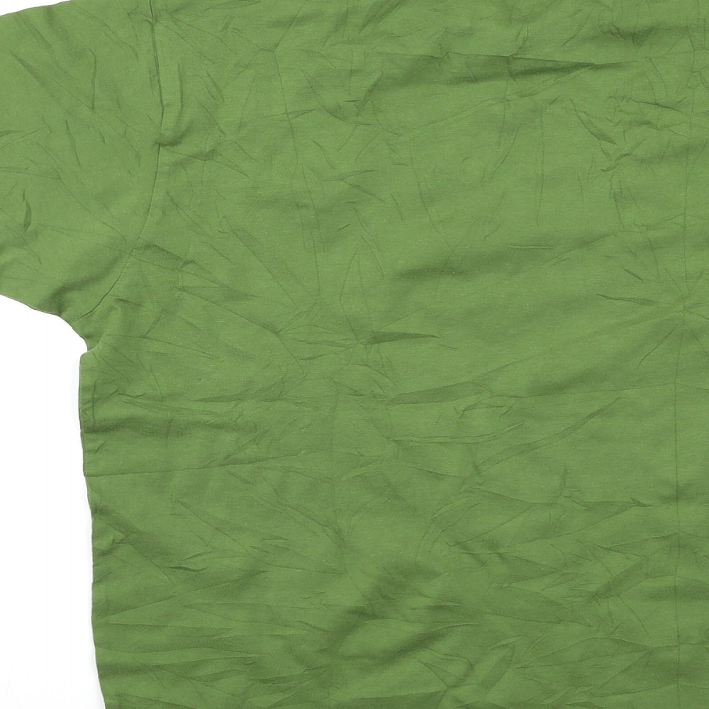 Preworn Mens Green    T-Shirt Size L