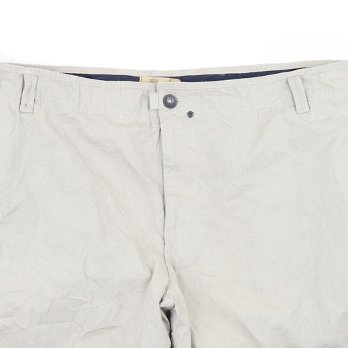 North Coast Mens Beige   Cargo Shorts Size 50 in