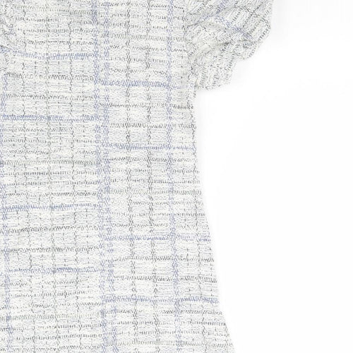 Preworn Girls White Check  Shift  Size 6 Years