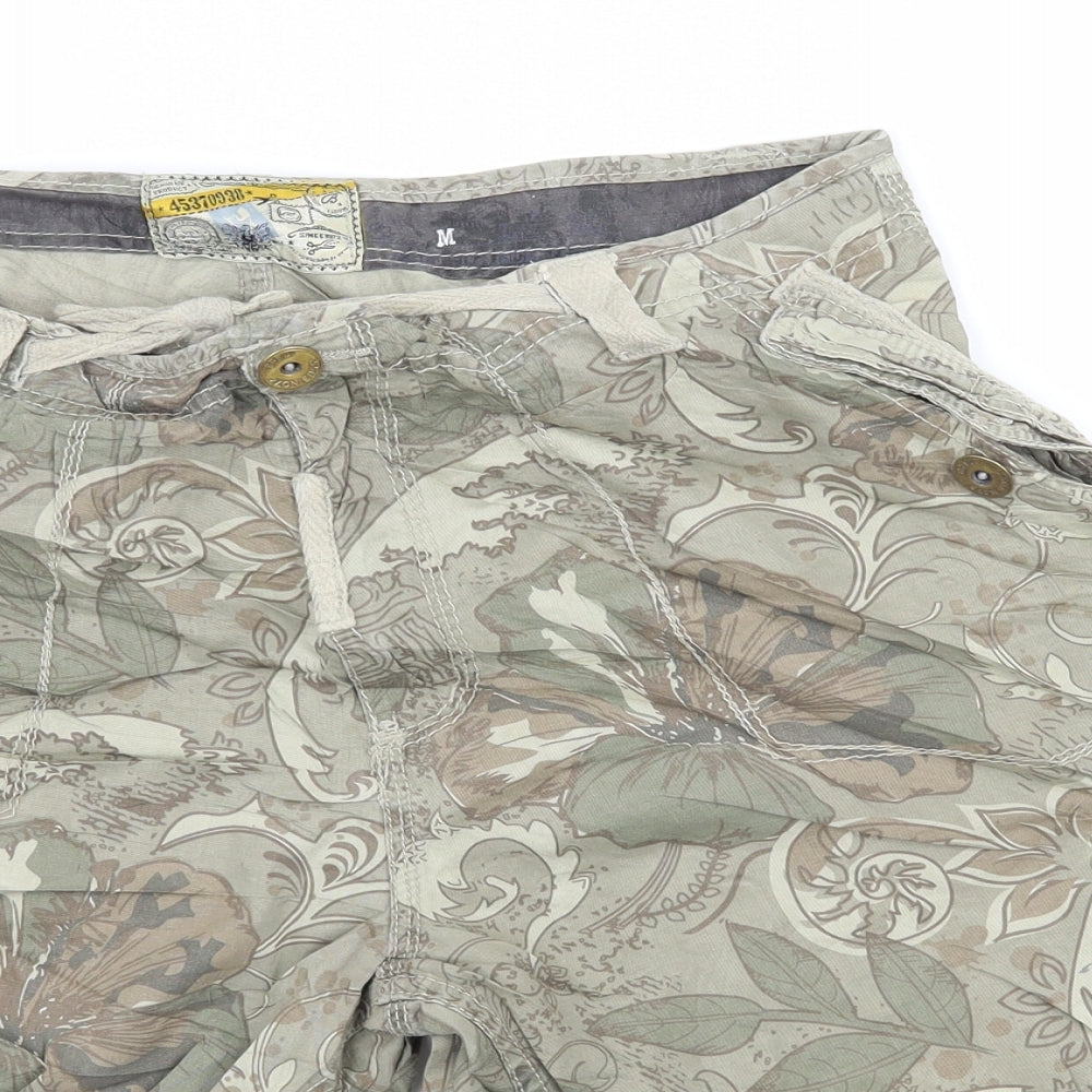 Preworn Mens Green Geometric  Bermuda Shorts Size M