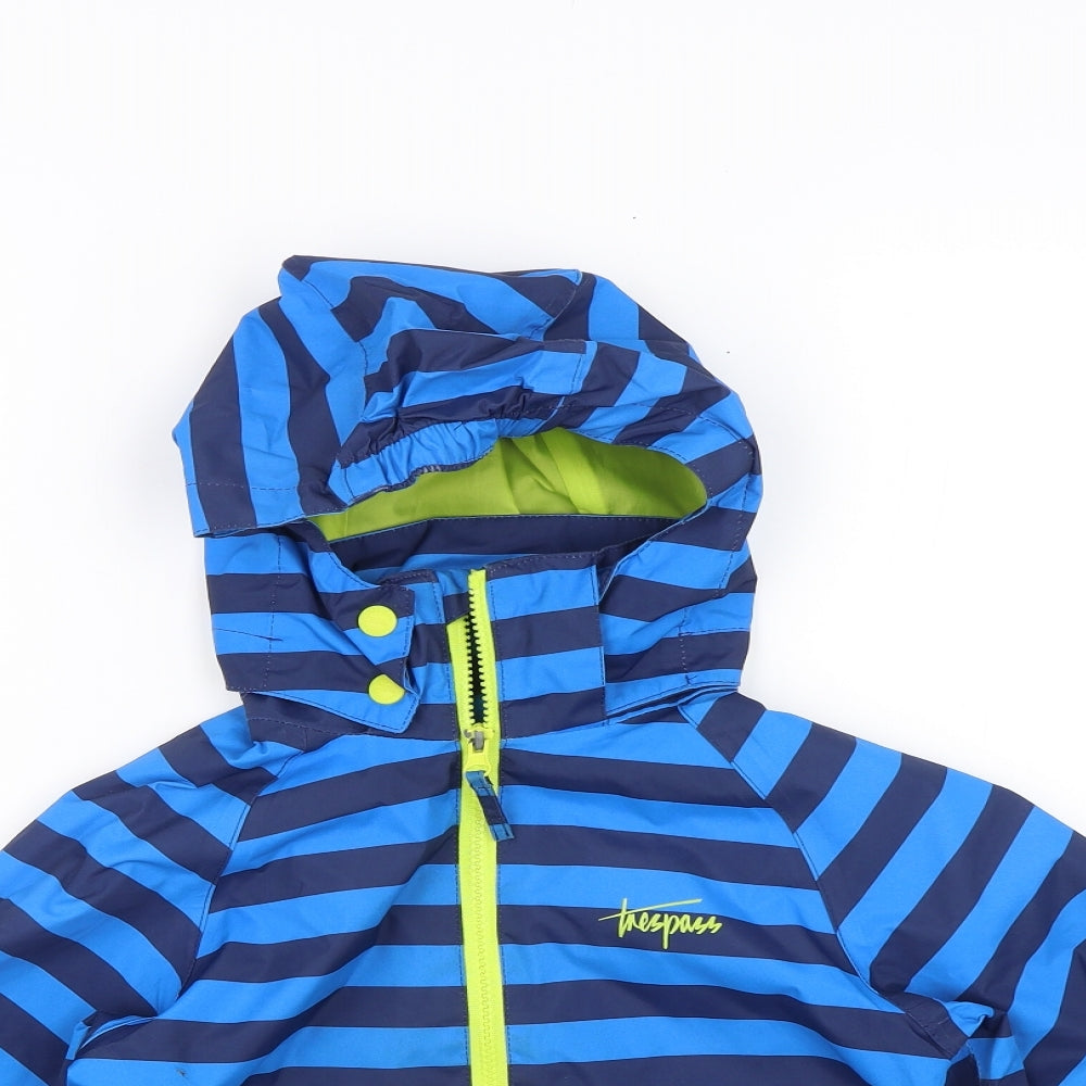 Trespass Boys Blue Striped  Rain Coat Coat Size 5-6 Years