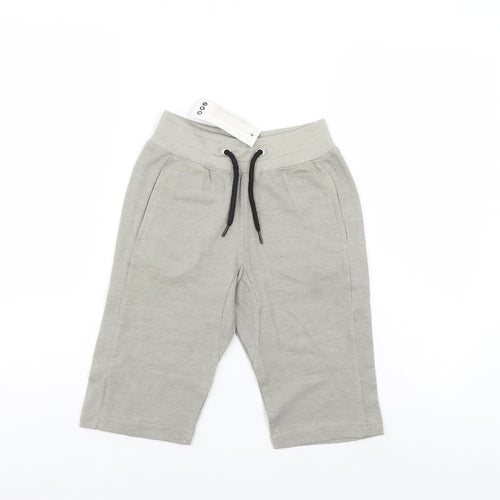 Boohoo Boys Grey   Sweat Shorts Size 9-10 Years
