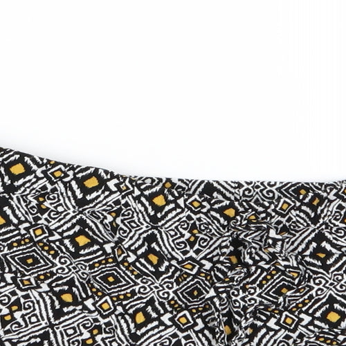 Preworn Womens Black Geometric Ramie Hot Pants Shorts Size 8