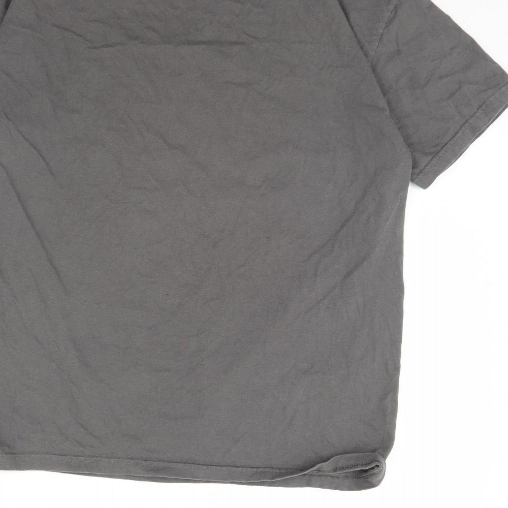Gildan Mens Grey    T-Shirt Size M