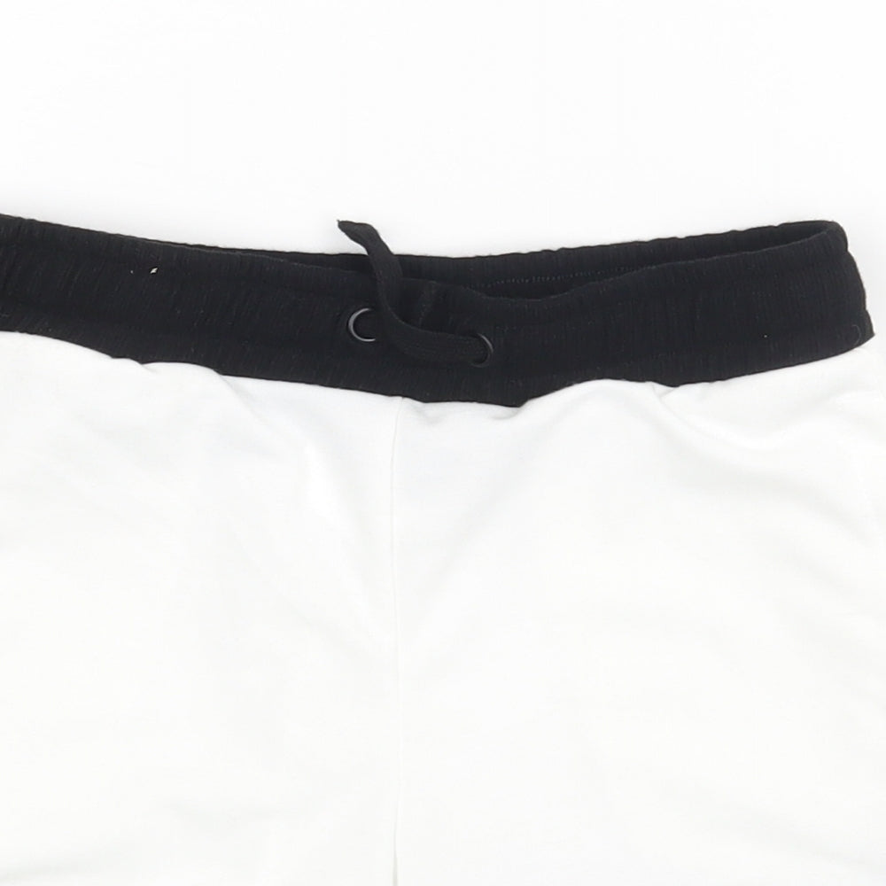 River Island Boys White    Shorts Size 7-8 Years