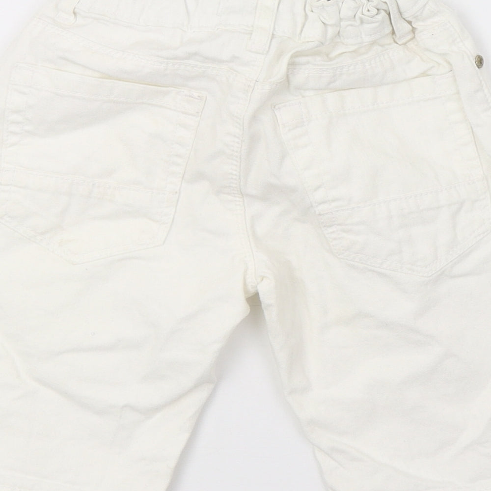 River Island Boys White  Denim Bermuda Shorts Size 5-6 Years