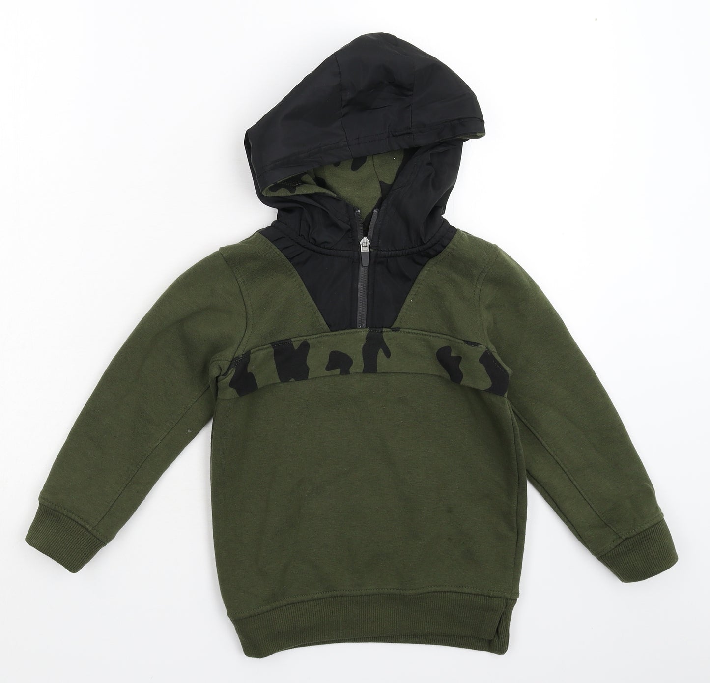 Matalan Boys Green Camouflage  Pullover Hoodie Size 6 Years