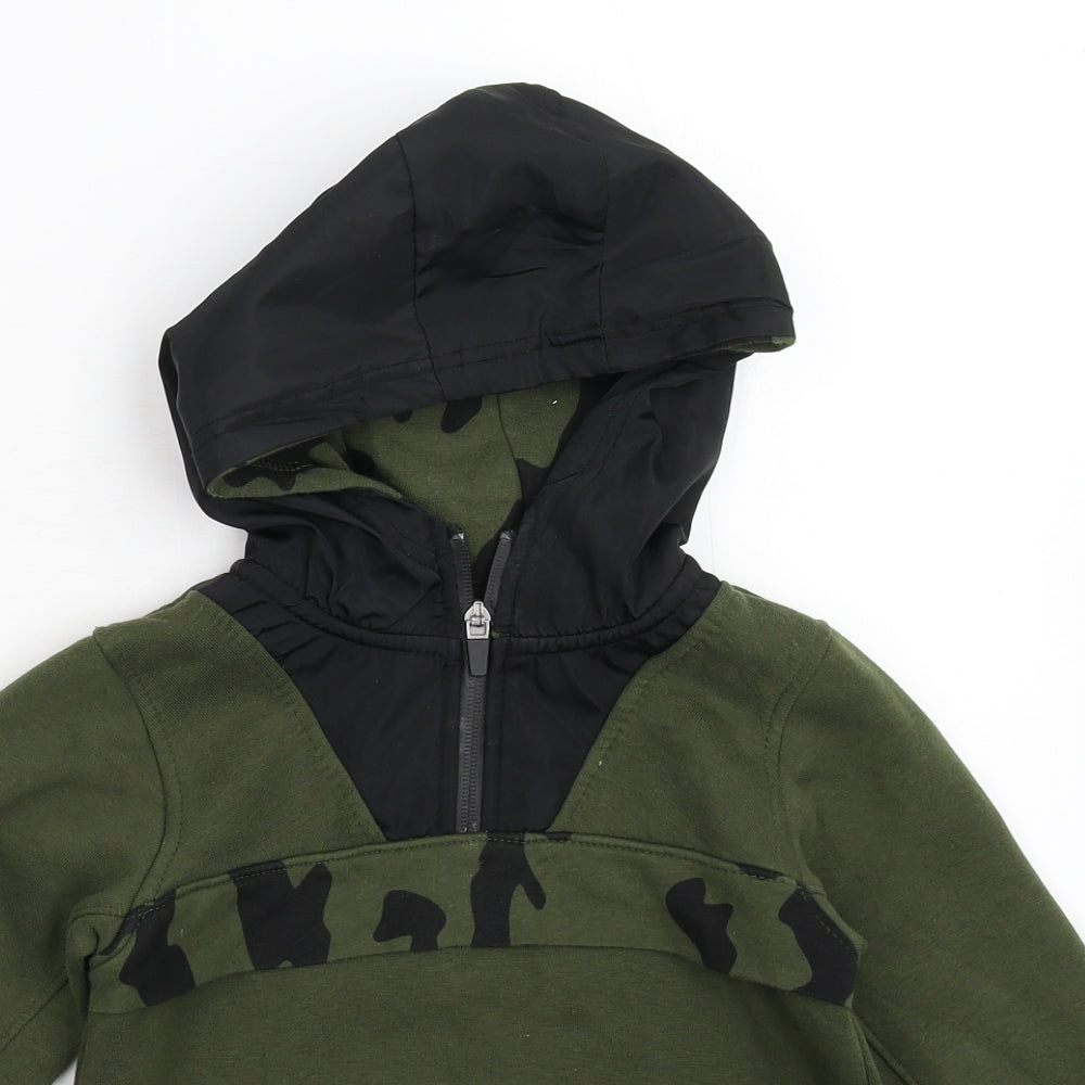 Matalan Boys Green Camouflage  Pullover Hoodie Size 6 Years