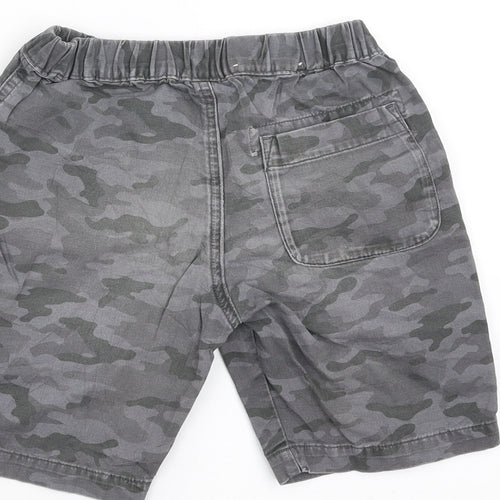 Uniqlo Boys Grey Camouflage  Bermuda Shorts Size 5-6 Years
