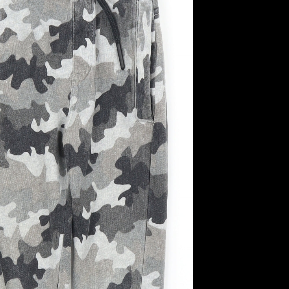 Nutmeg Boys Grey Camouflage  Sweatpants Trousers Size 3-4 Years