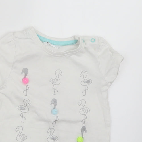 Preworn Baby White   Basic T-Shirt Size 12-18 Months