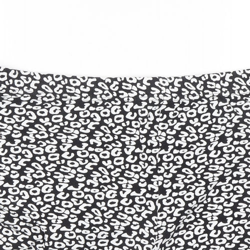 Preworn Womens Black Animal Print  Sweat Shorts Size 38 in