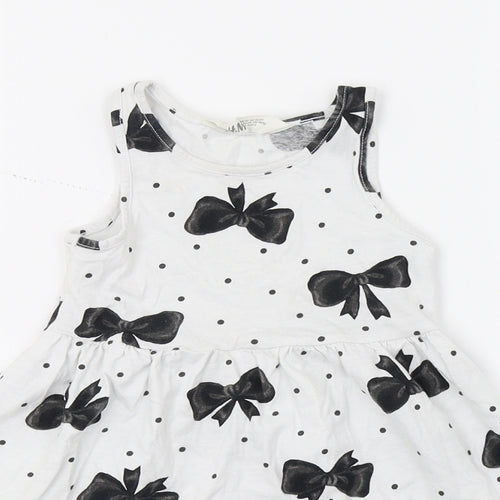 H&M Girls White Polka Dot  Fit & Flare  Size 2 Years