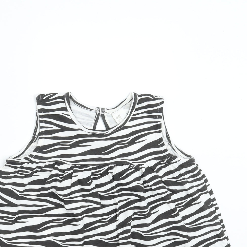 H&M Girls Black Animal Print  Basic T-Shirt Size 2-3 Years