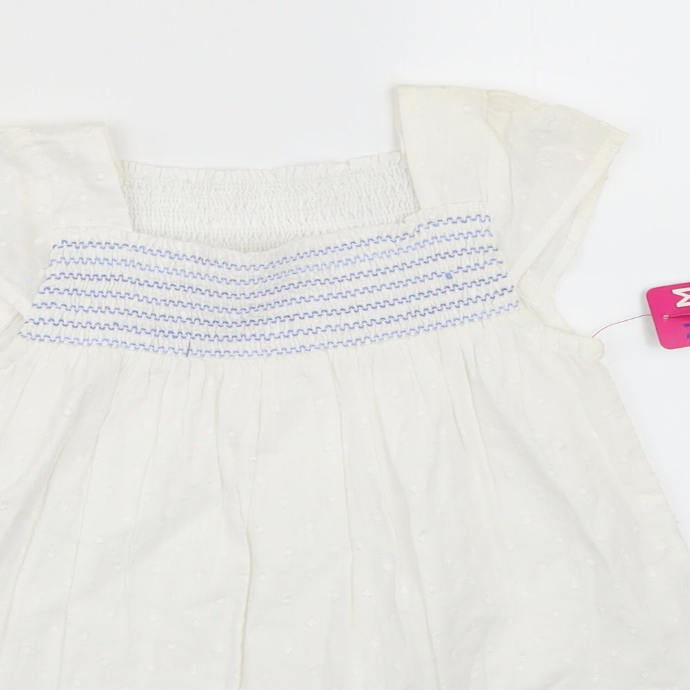 Nutmeg Girls White   Fit & Flare  Size 5-6 Years