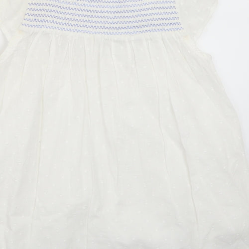 Nutmeg Girls White   Fit & Flare  Size 5-6 Years