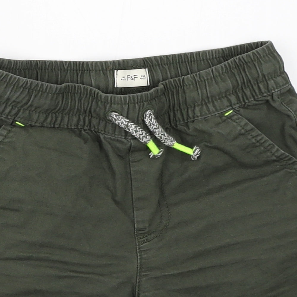 F&F Boys Green   Chino Shorts Size 4-5 Years