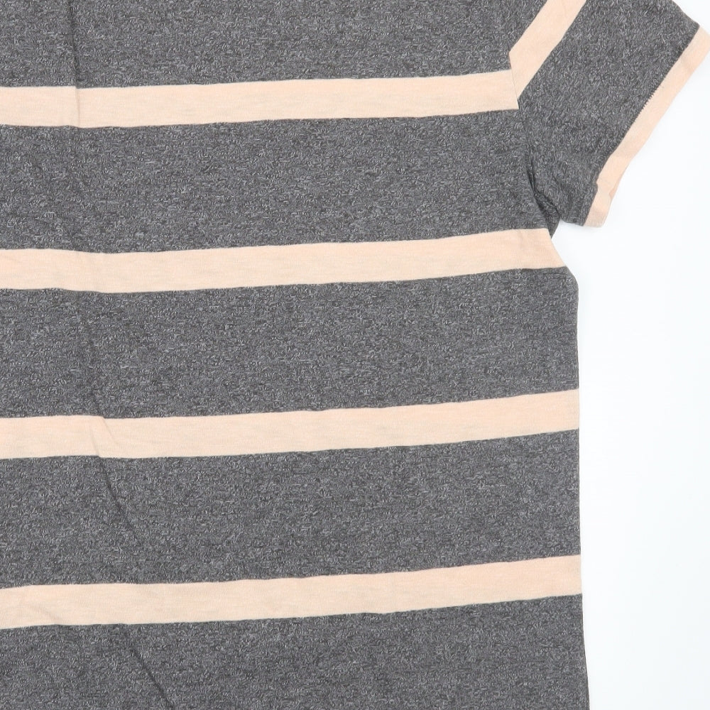 Gap Mens Grey Striped   T-Shirt Size M
