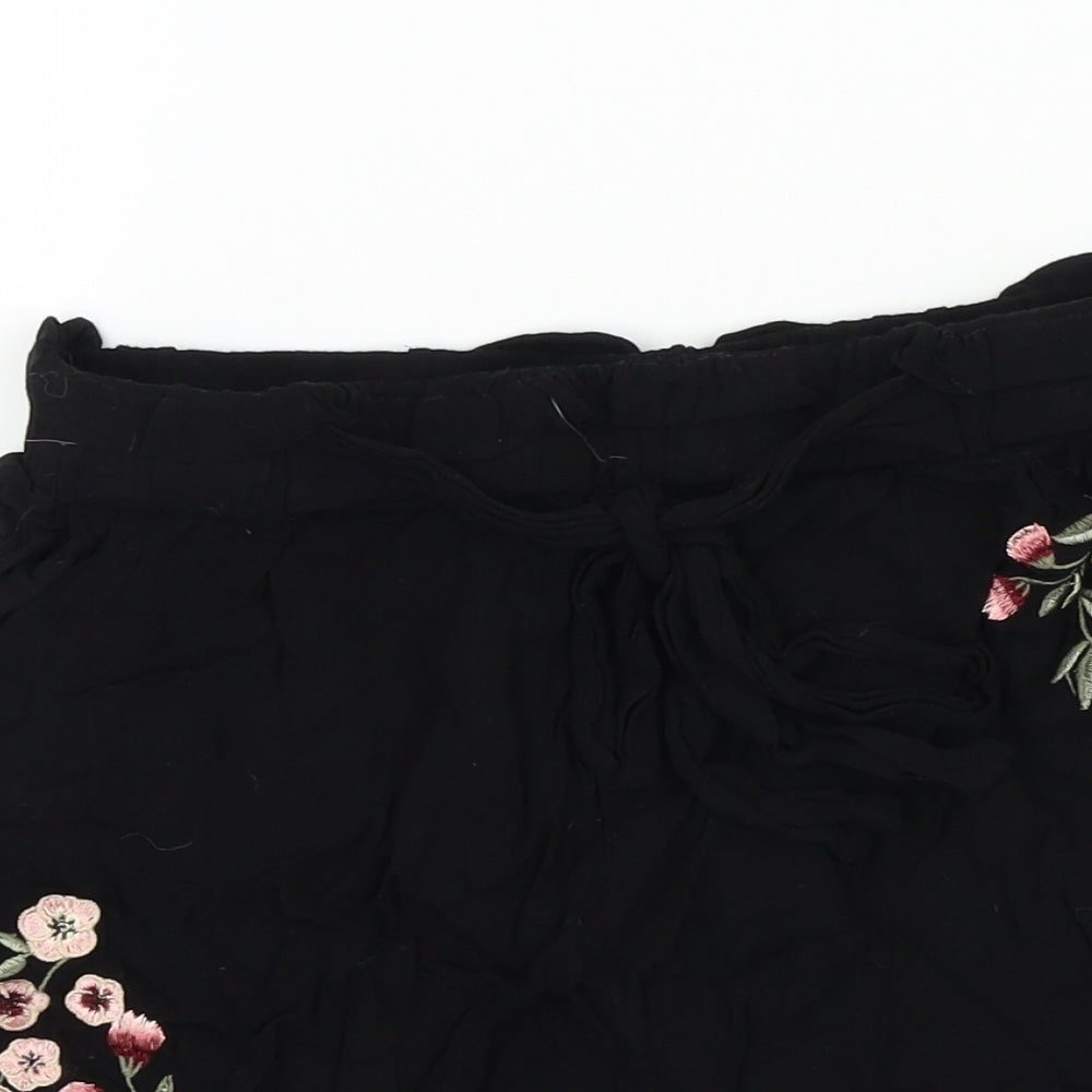 New Look Womens Black Floral  Bermuda Shorts Size 10