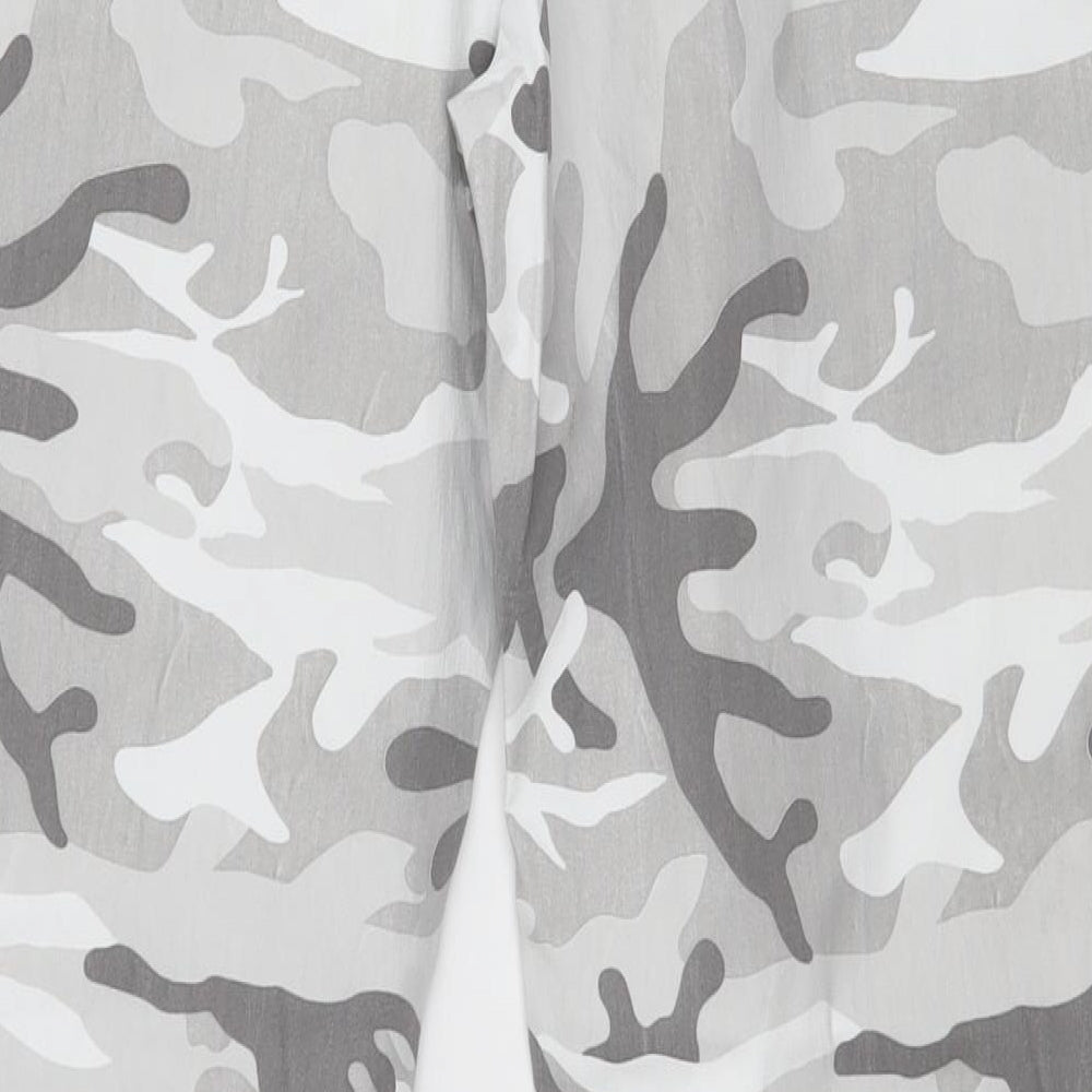 Preworn Womens Grey Camouflage  Trousers  Size L L28 in