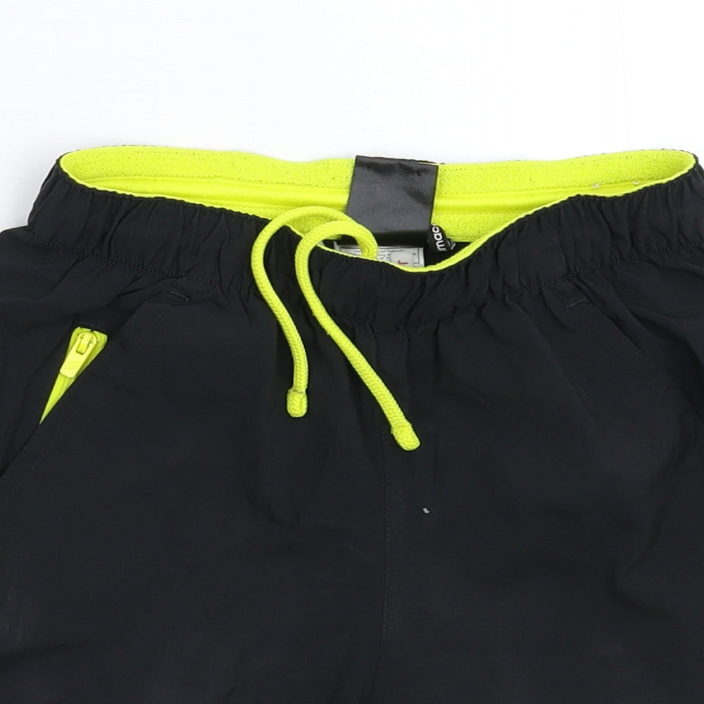 adidas Boys Black   Bermuda Shorts Size 9-10 Years
