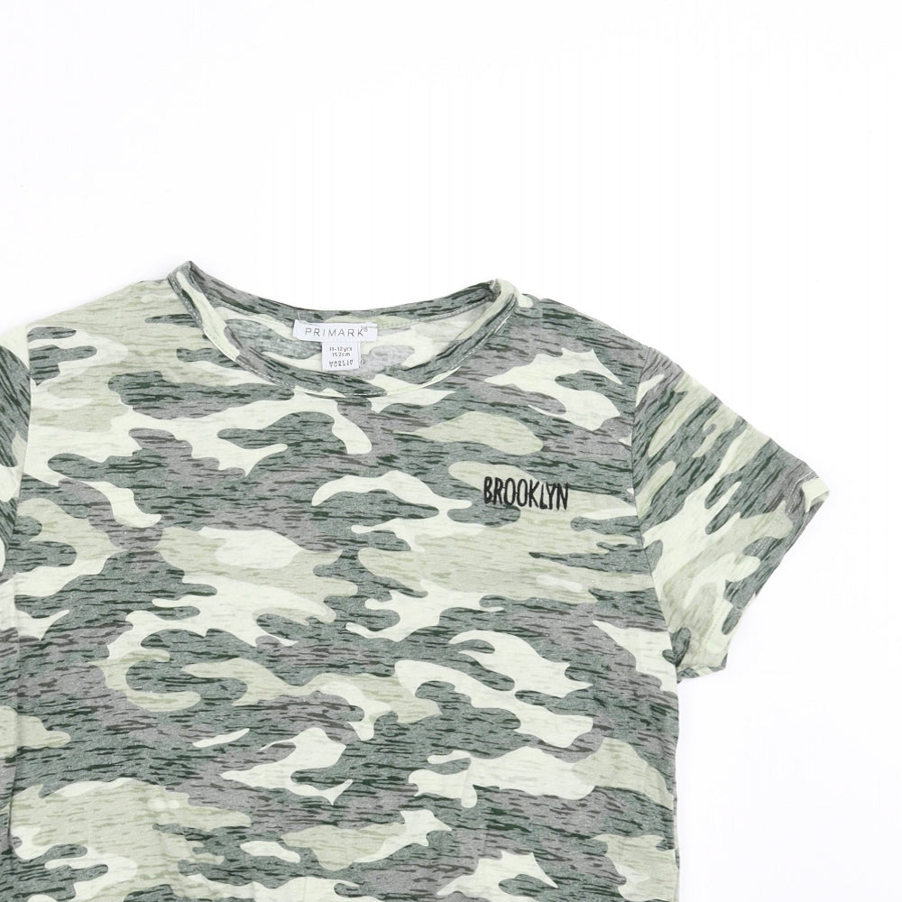 Primark Girls Green Camouflage  Basic T-Shirt Size 11-12 Years