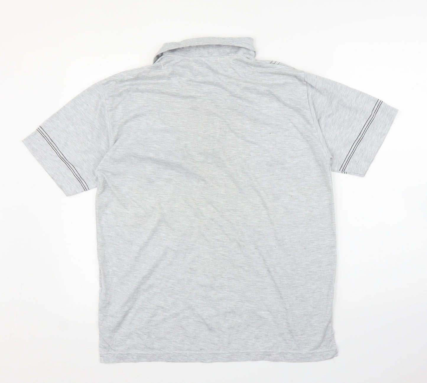 Hoang Mens Grey    T-Shirt Size M