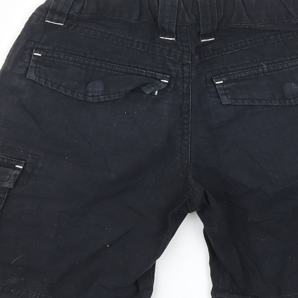 GUESS Boys Black   Chino Shorts Size 6 Years