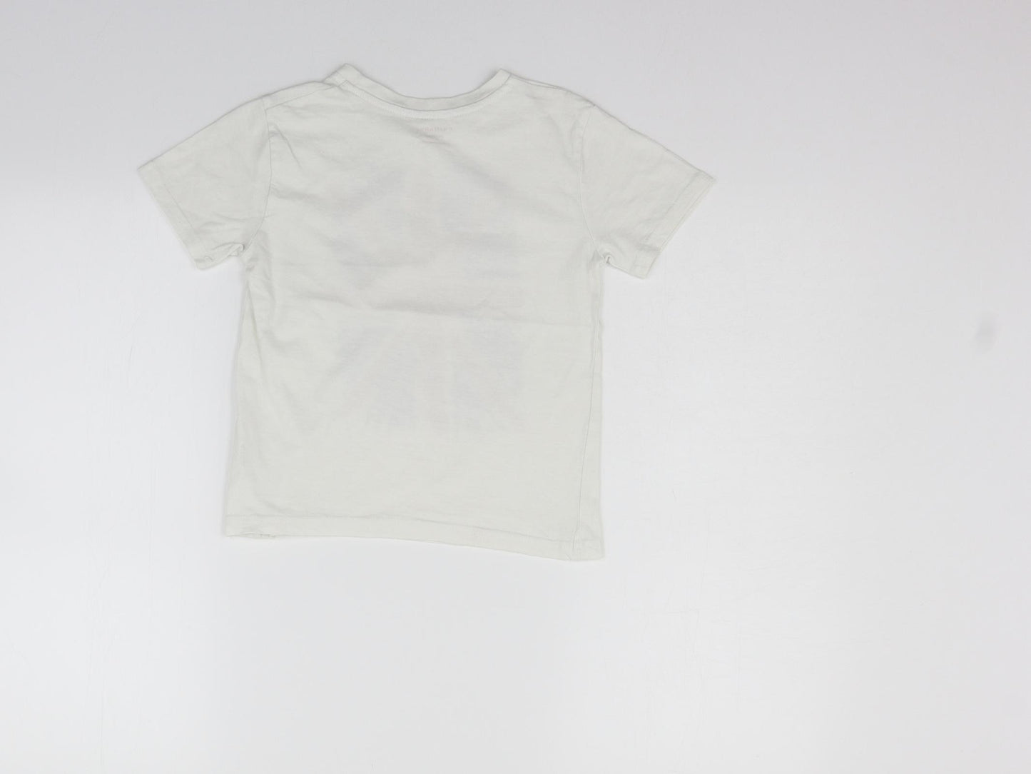 Primark Boys White   Basic T-Shirt Size 5-6 Years
