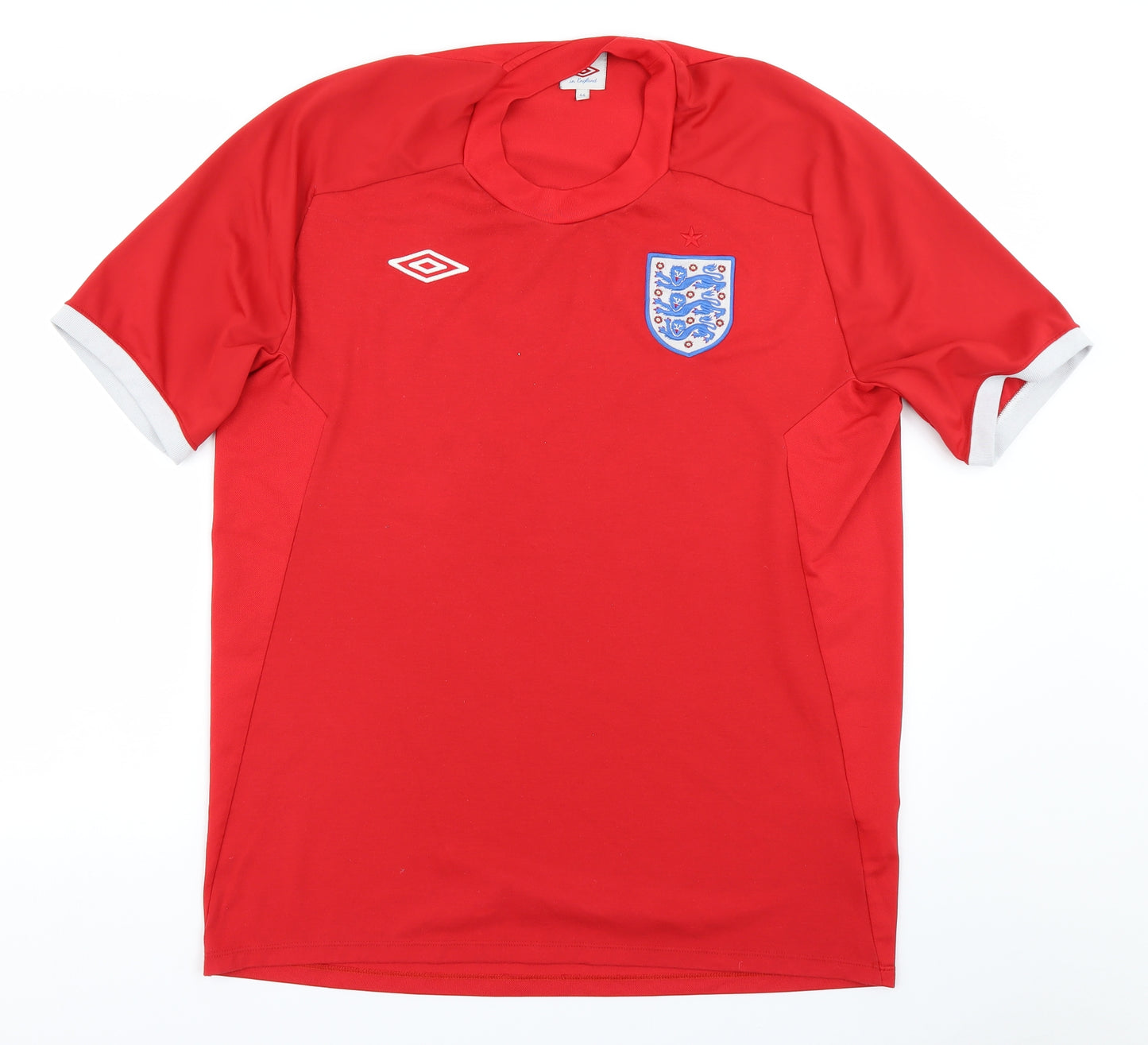 Umbro Mens Red    T-Shirt Size S